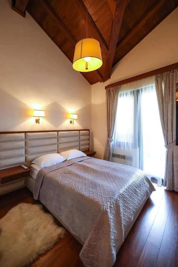 Lake View House 班斯科